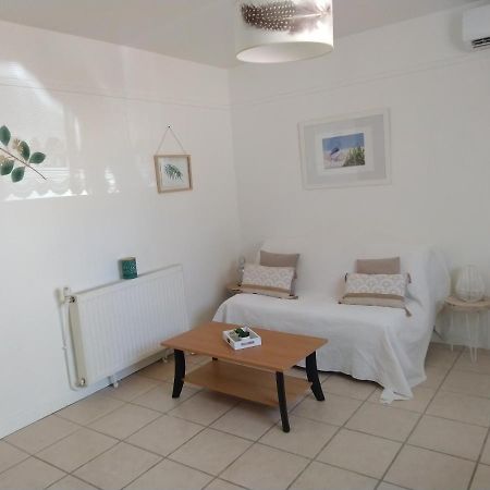 Studio neuf climatisé proche d'Agde Bessan Exterior foto